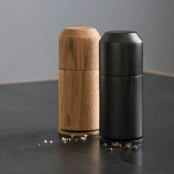 Crush Me Salt And Pepper Mill, Black -Keukengerei Aanbiedingen by wirth crush me salt and pepper mill black 8