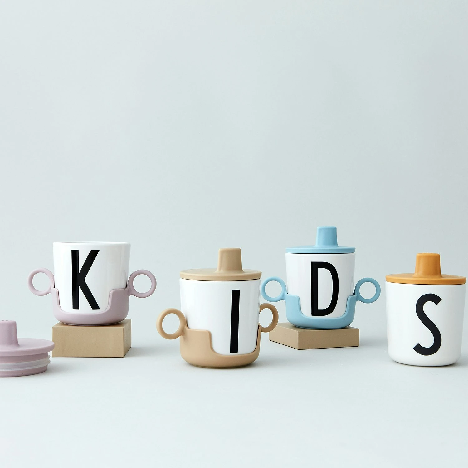 Design Letters Drink Deksel Voor Een Ecozen® Mok, Mustard 2 Design Letters Drink Deksel Voor Een Ecozen® Mok, Mustard - Afbeelding 2