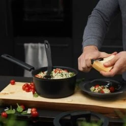 Fiskars Hard Face Saucepan, 1,8 L -Keukengerei Aanbiedingen fiskars hard face saucepan 13