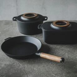 Fiskars Norden Casserole 4L, Black Cast Iron -Keukengerei Aanbiedingen fiskars norden casserole cast iron 11