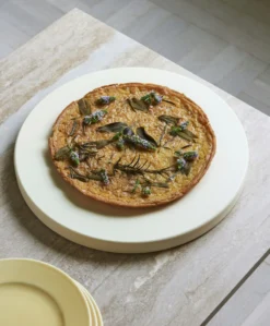 Hay Round Snijplank Large, Off-white 7 Hay Round Snijplank Large, Off-white -Keukengerei Aanbiedingen hay round snijplank large off white 6 scaled