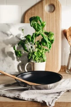 Heirol Cerasafe Pro Koekenpan 24 Cm -Keukengerei Aanbiedingen heirol cerasafe pro koekenpan 24 cm 4