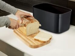 Joseph Joseph Bread Box With Cutting Board, Black -Keukengerei Aanbiedingen joseph joseph bread bin with bamboo chopping board 13