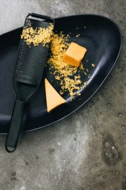 Microplane Black Sheep Rasp Fine -Keukengerei Aanbiedingen microplane black sheep rasp fine 8