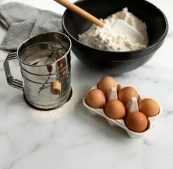 Nordic Ware Bloemzeef Met Handvat -Keukengerei Aanbiedingen nordic ware bloemzeef met handvat 1