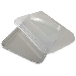 Nordic Ware Baker's Quarter Bakvorm Met Deksel 22x30 Cm