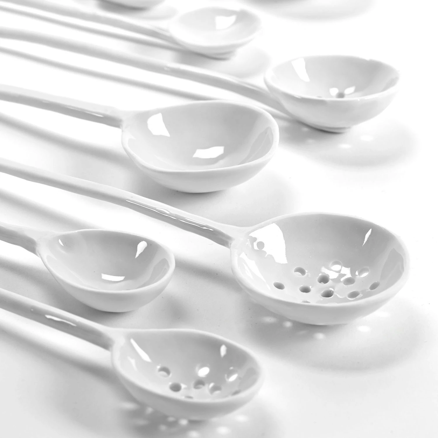 Serax Oval Strainer Spoon 28cm 3 Serax Oval Strainer Spoon 28cm - Afbeelding 3