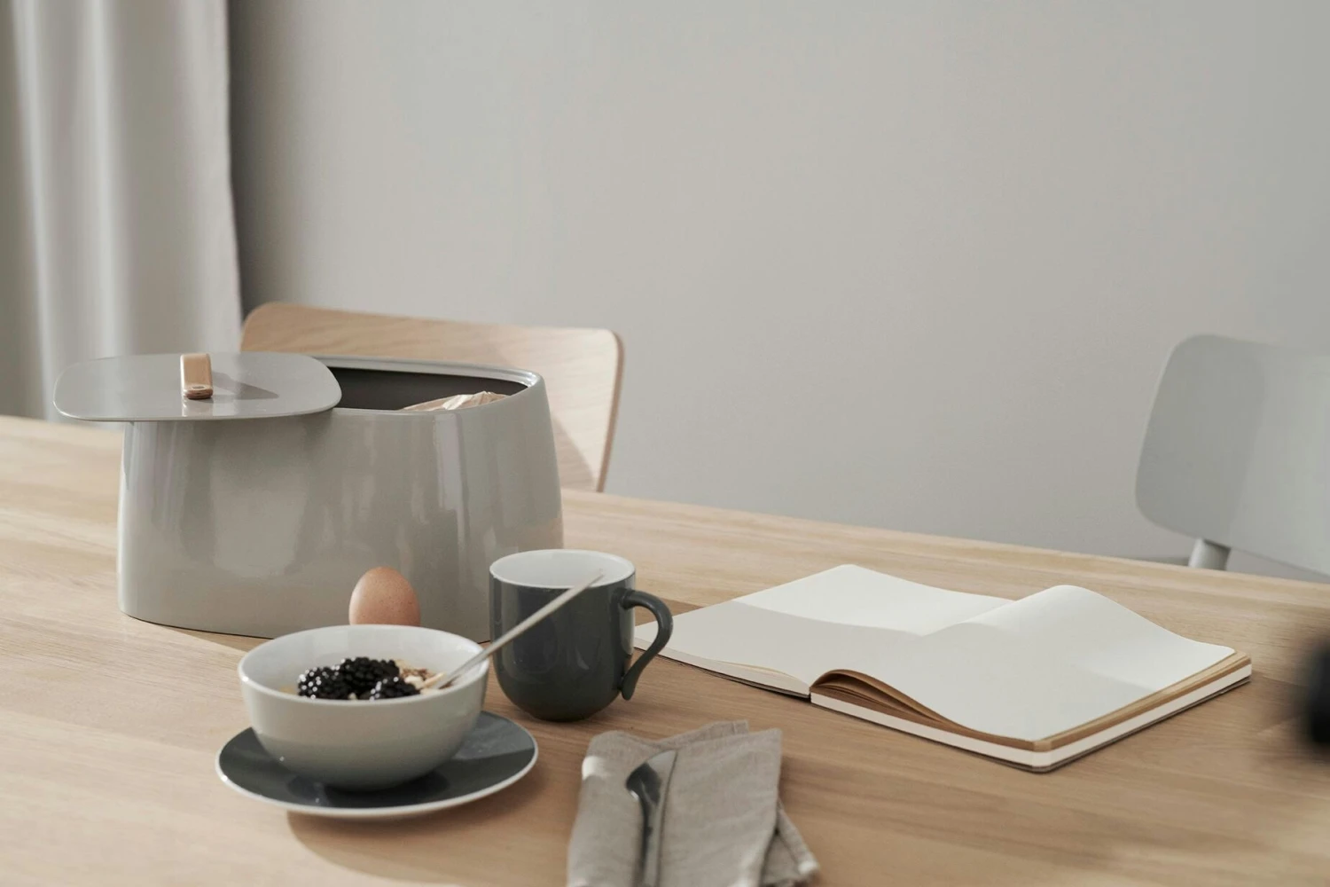 Stelton Emma Bread Box, Grey 2 Stelton Emma Bread Box, Grey - Afbeelding 2