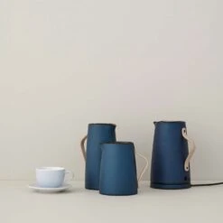 Stelton Emma Electric Kettle 1,2 L, Dark Blue -Keukengerei Aanbiedingen stelton emma electric kettle 12 l 20
